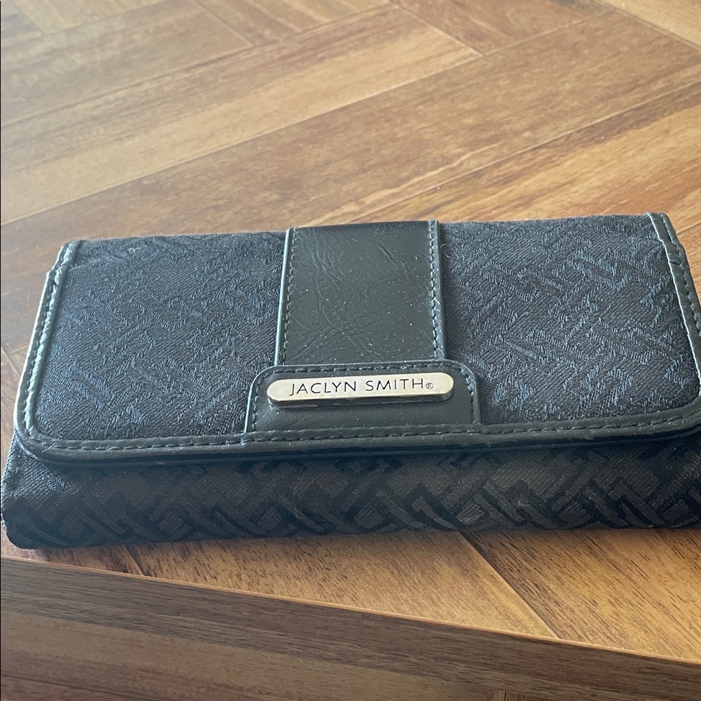 Jaclyn Smith Black Signature Fold Wallet